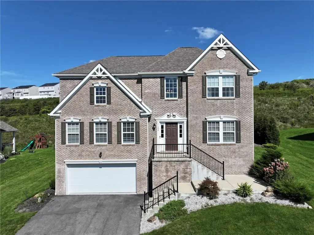 104 Chesapeake Drive, Jefferson Hills