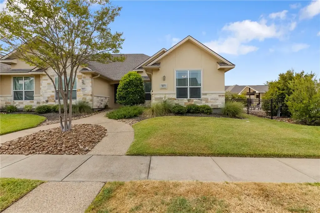 3813 Silverthorne Lane, College Station