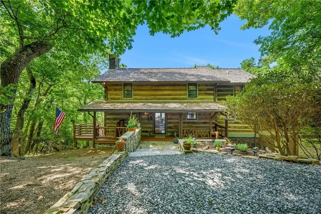 199 Sundance Road, Todd