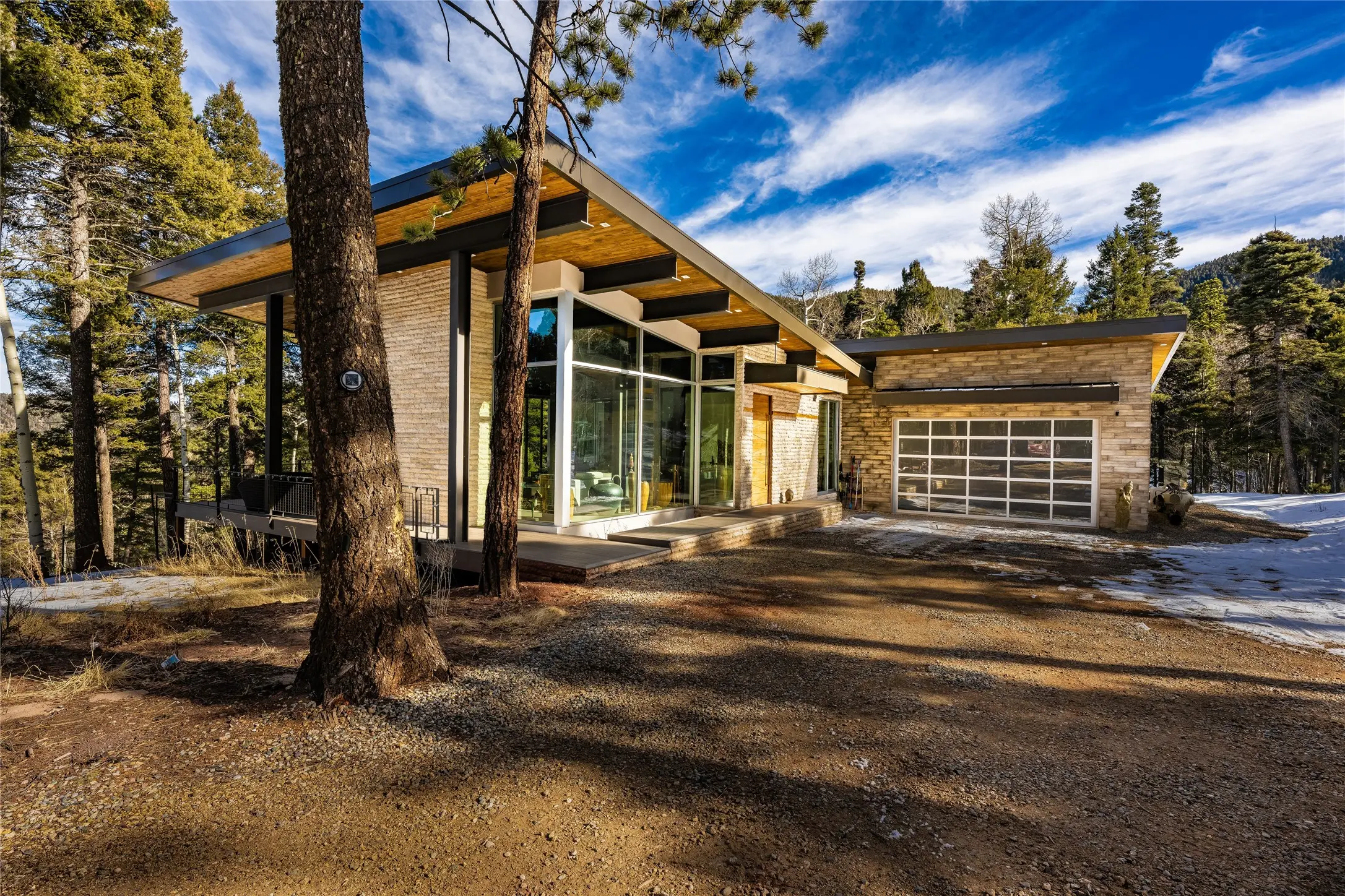 332 Back Basin Road, Angel Fire