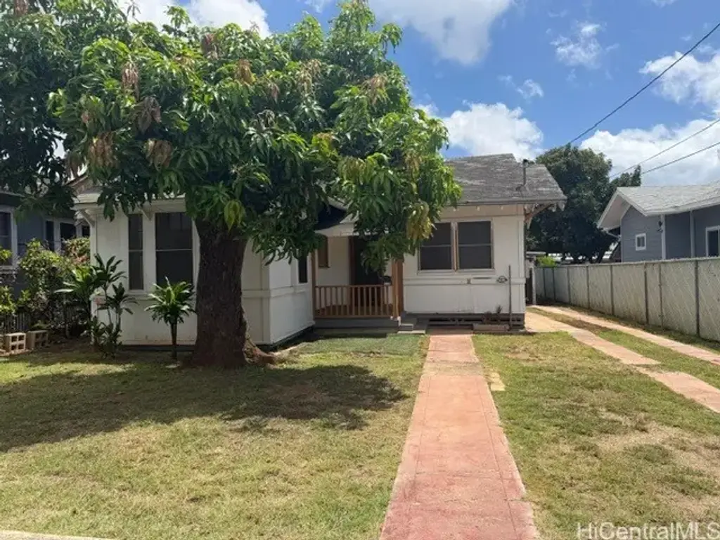 1311 Farrington Street, Honolulu