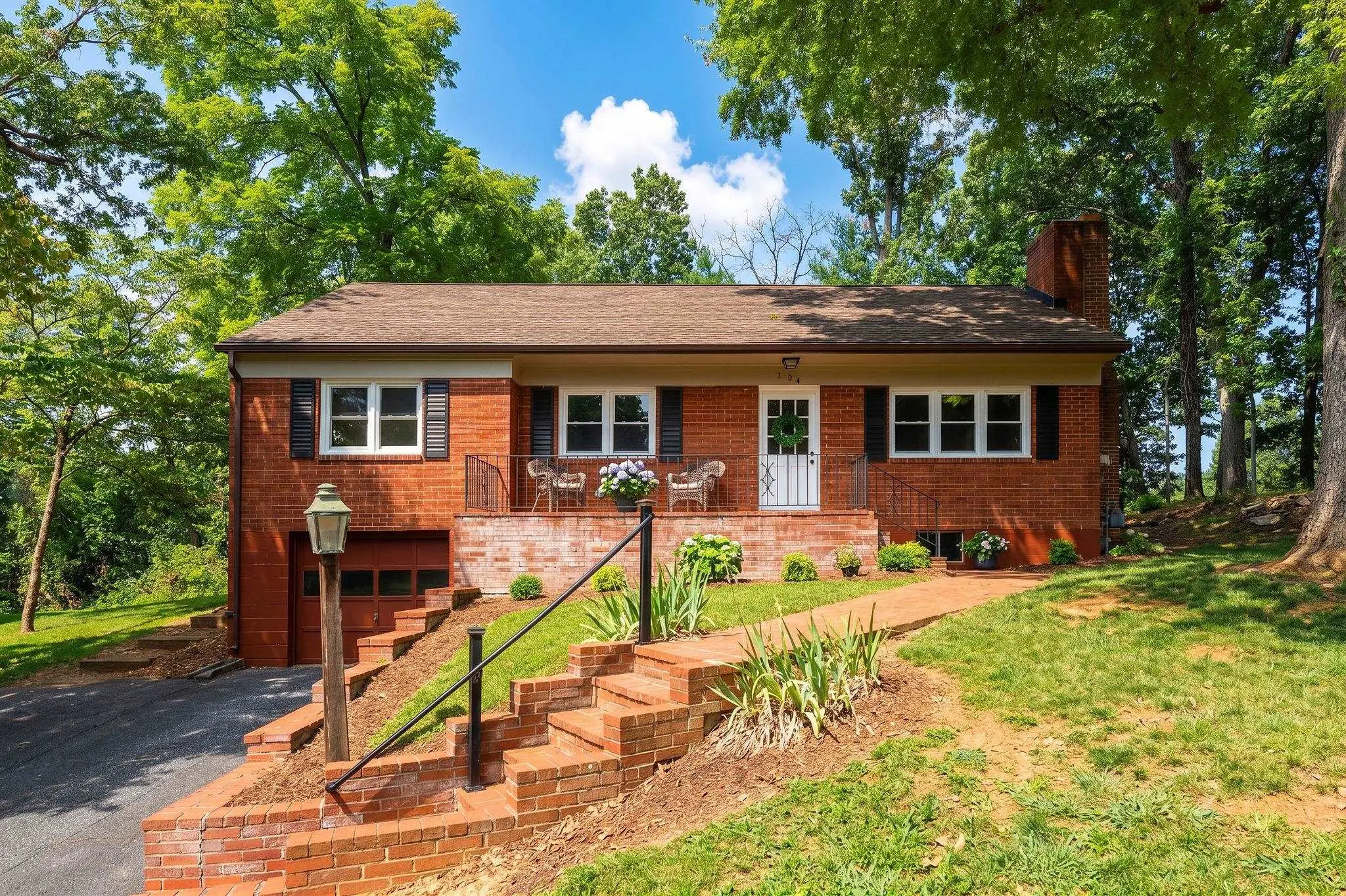 104 Greenwood Rd, Staunton