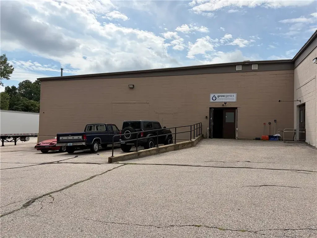 2240 South County Trl, East Greenwich