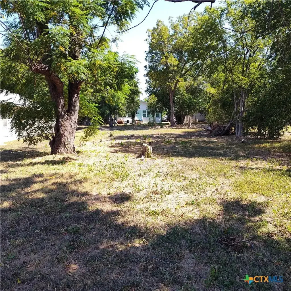 1004 E Avenue E, Temple