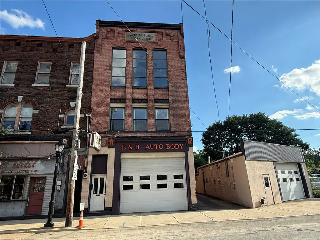1029-1101 Main Street , Sharpsburg