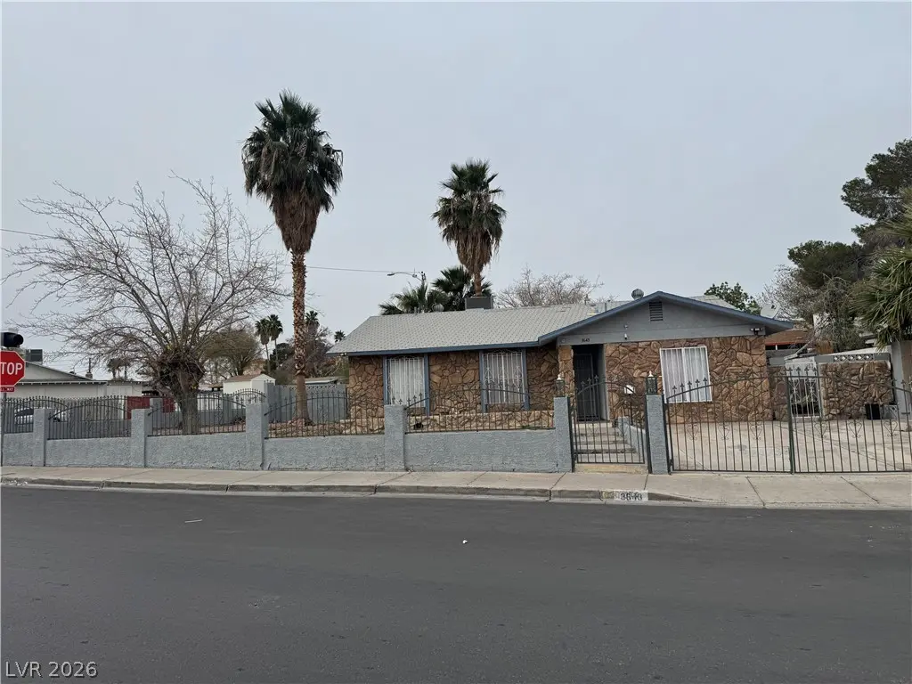 Photo of Listing #2813096