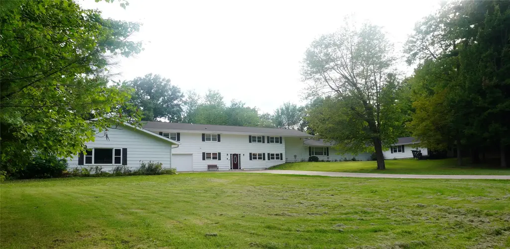 11967 N 15th Ave, Chippewa Falls
