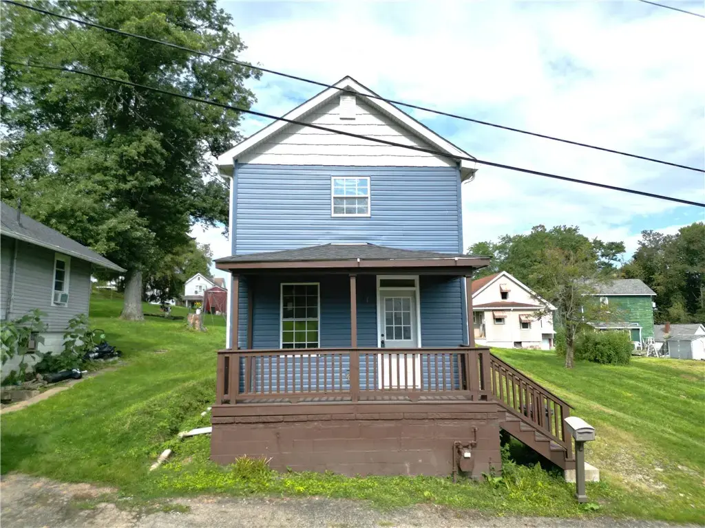 244 Sullivan Street, Monongahela