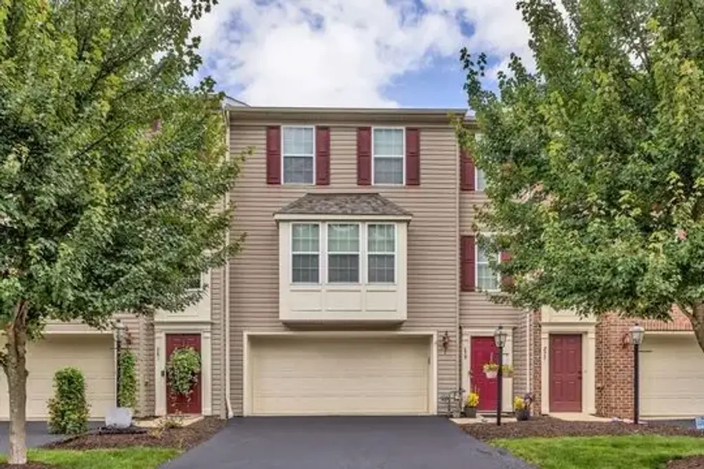 279 Broadstone Drive , Adams