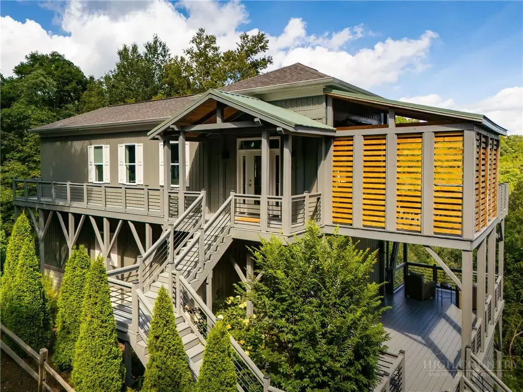 146 Pack Hill Road, Blowing Rock