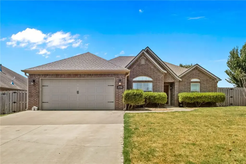 2900 Sw Oakleigh Road, Bentonville