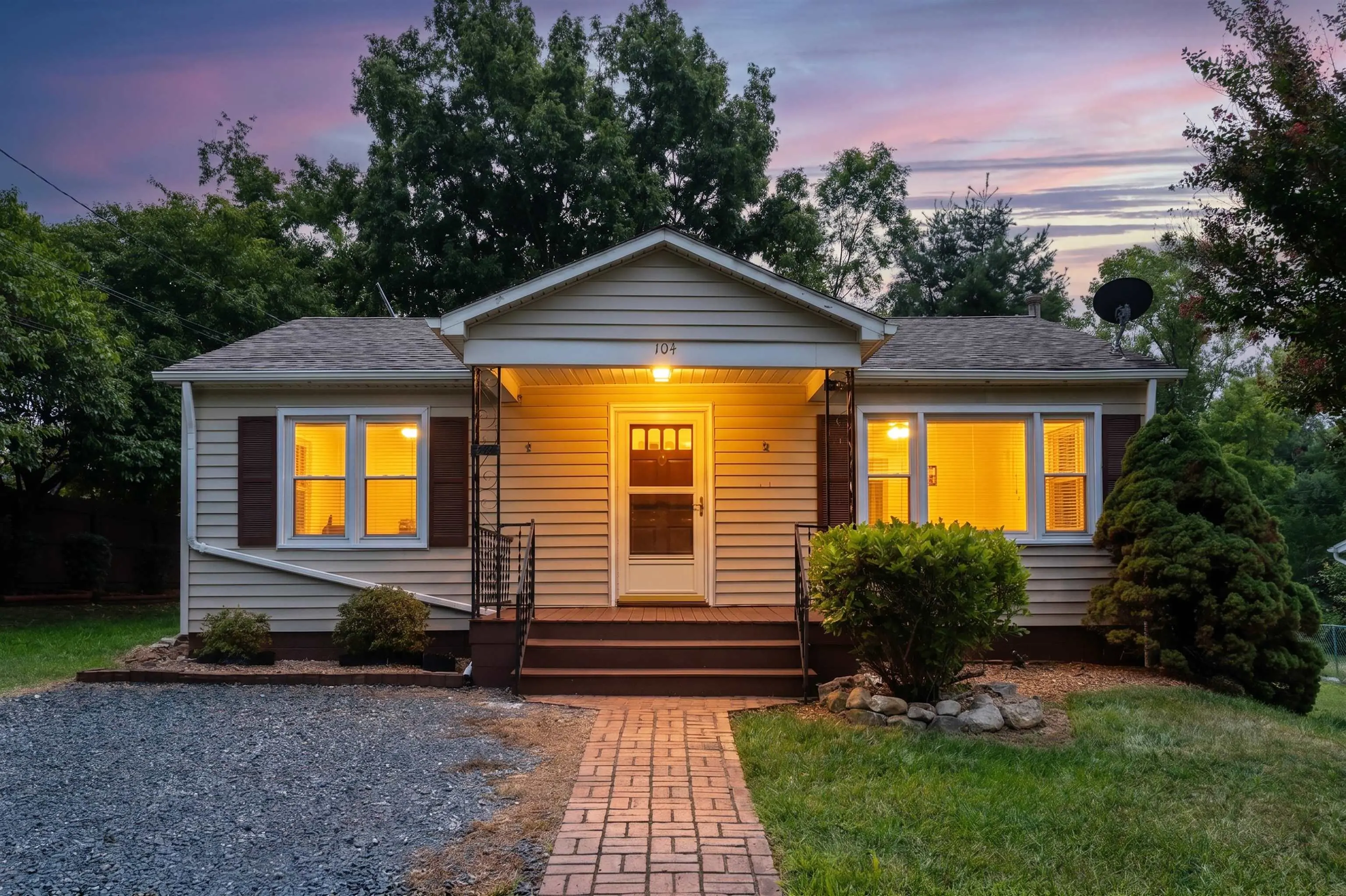 104 Baylor St, Staunton