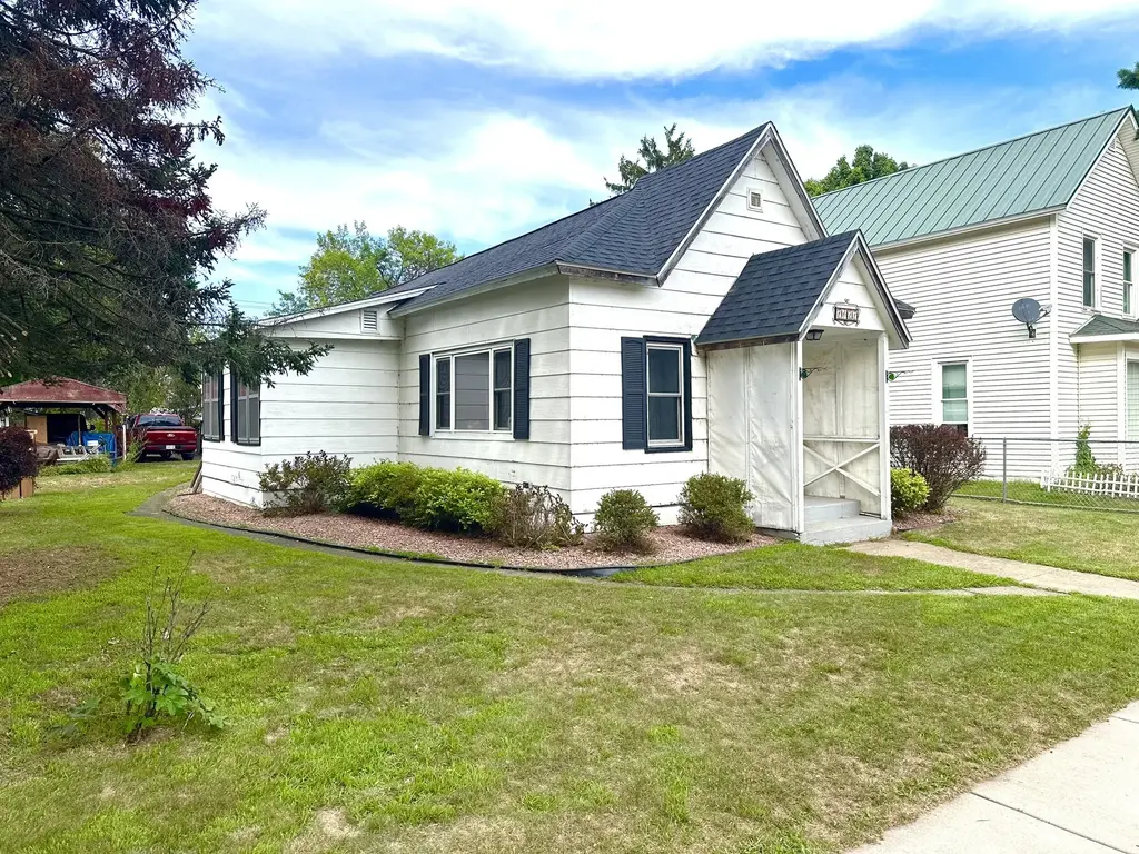 1021 E La Salle Avenue, Barron