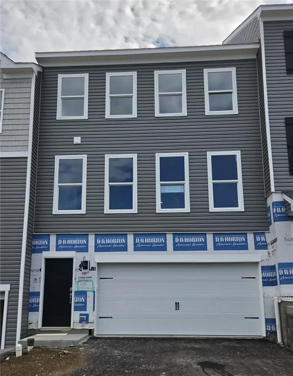 105 Laurel Hills Drive, Buffalo