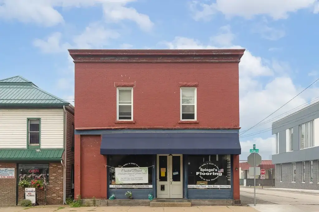 3275 Main Street, Sandy Lake Boro