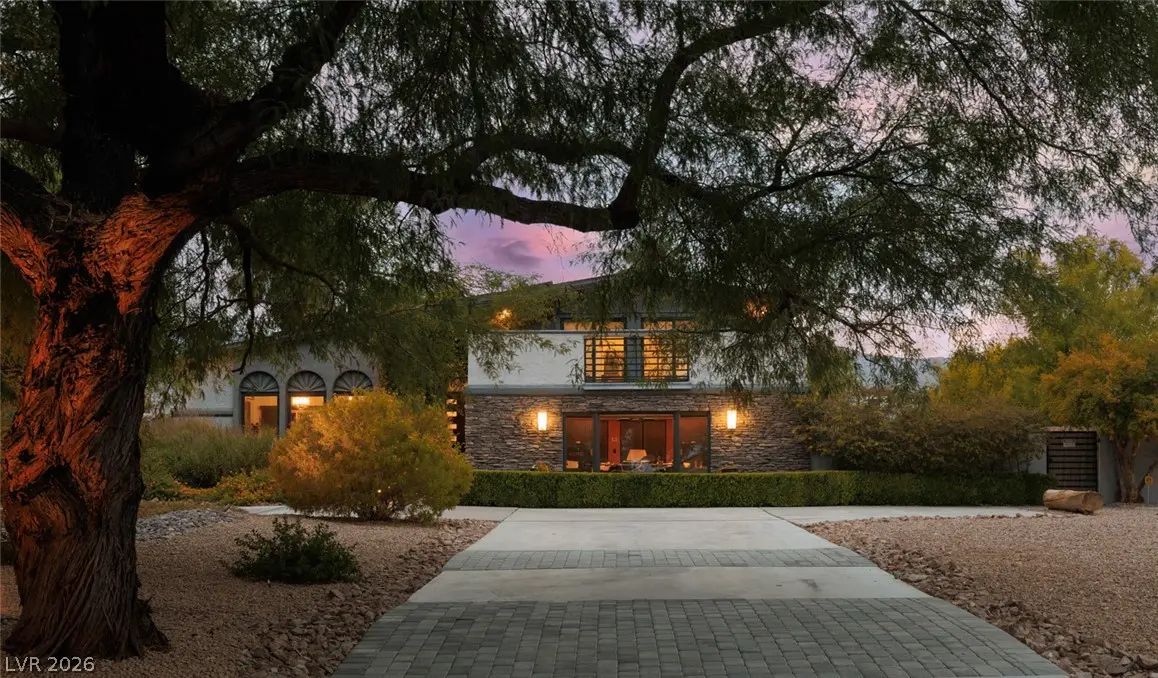 5285 N Chieftain Street, Las Vegas