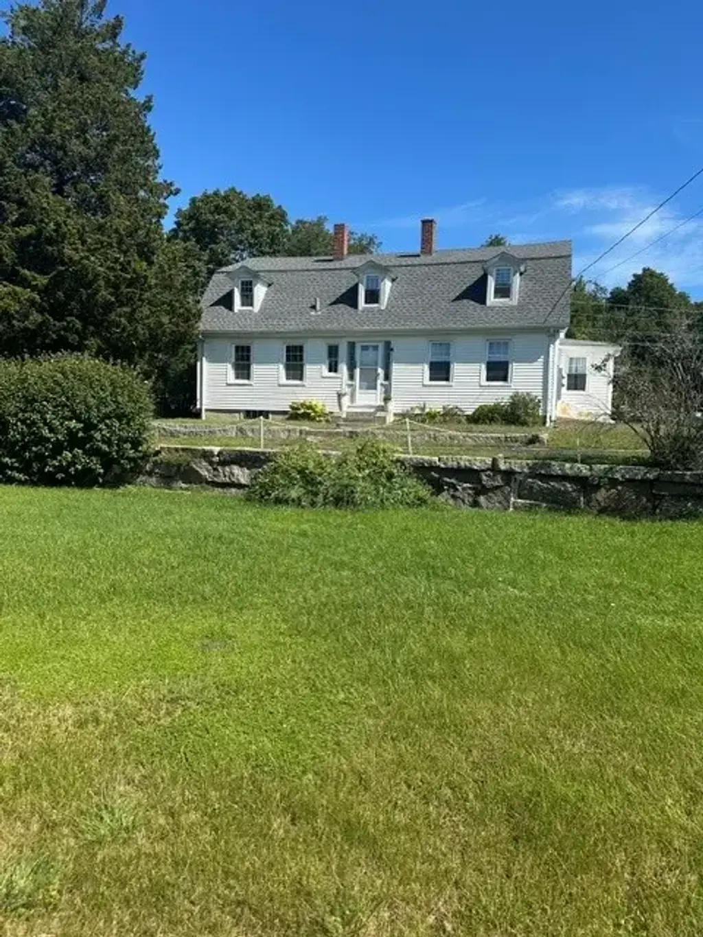 160 160 Westerly Bradford Rd, Westerly