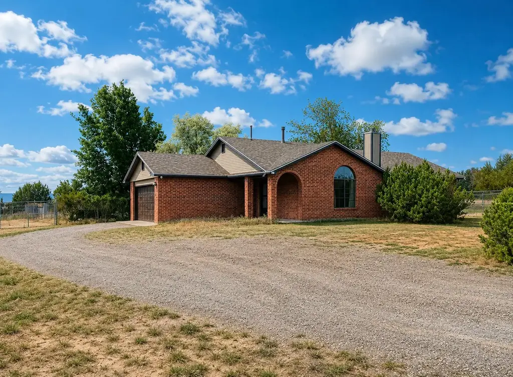 16 Salida Del Sol Trail, Edgewood