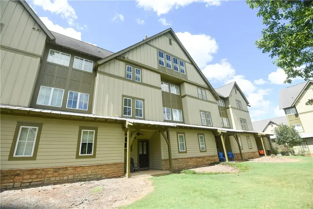 650 Dekalb St 2211, Auburn