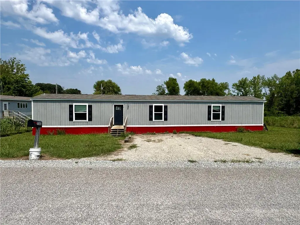 7568 Blockade Village, Seligman