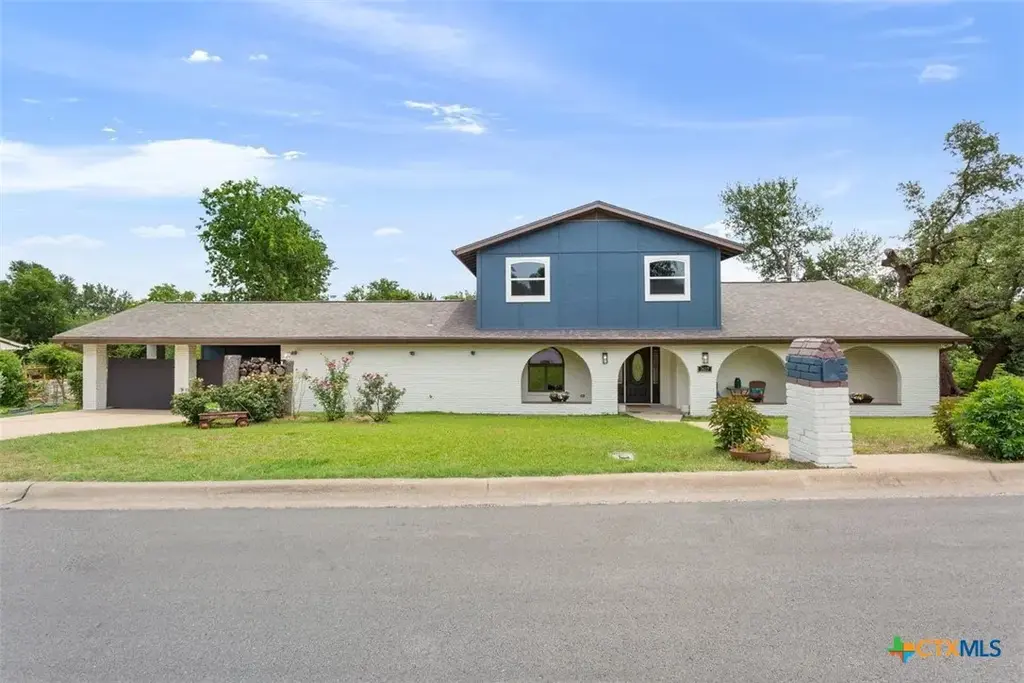 2617 River Oaks Drive, Belton