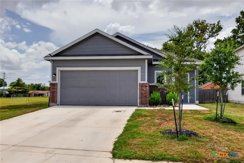 621 Kulpa Cross, Seguin
