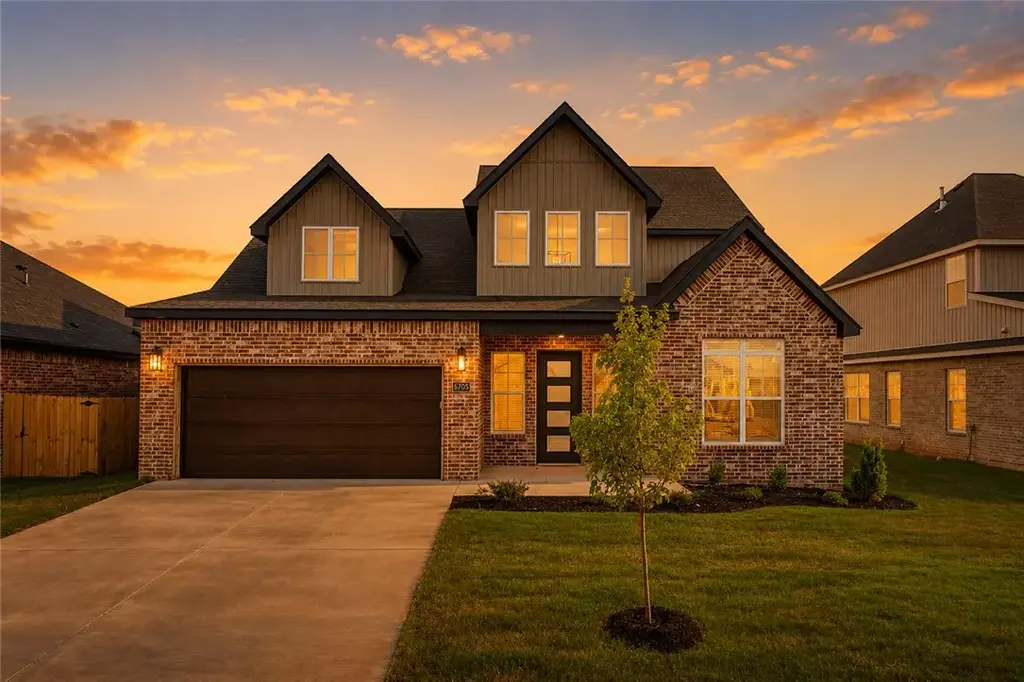 6705 Sw Basswood Avenue, Bentonville