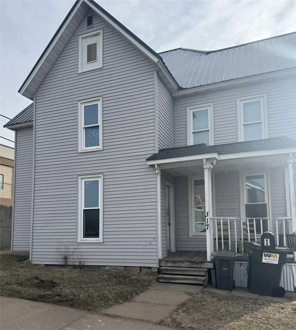 317 N Dewey Street 3, Eau Claire