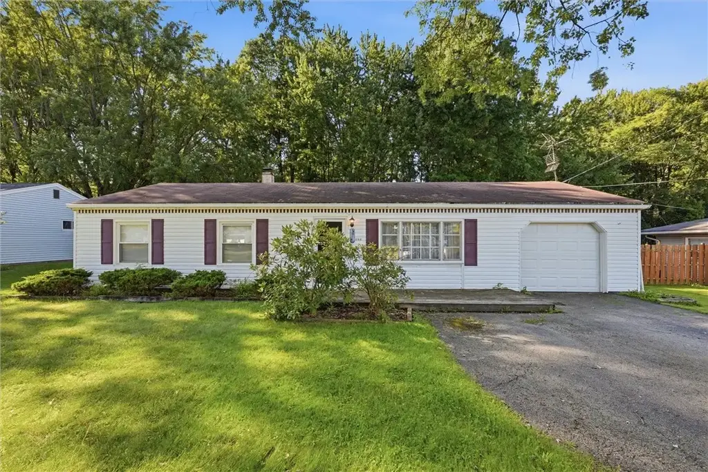 915 Clarksville Road , Hermitage