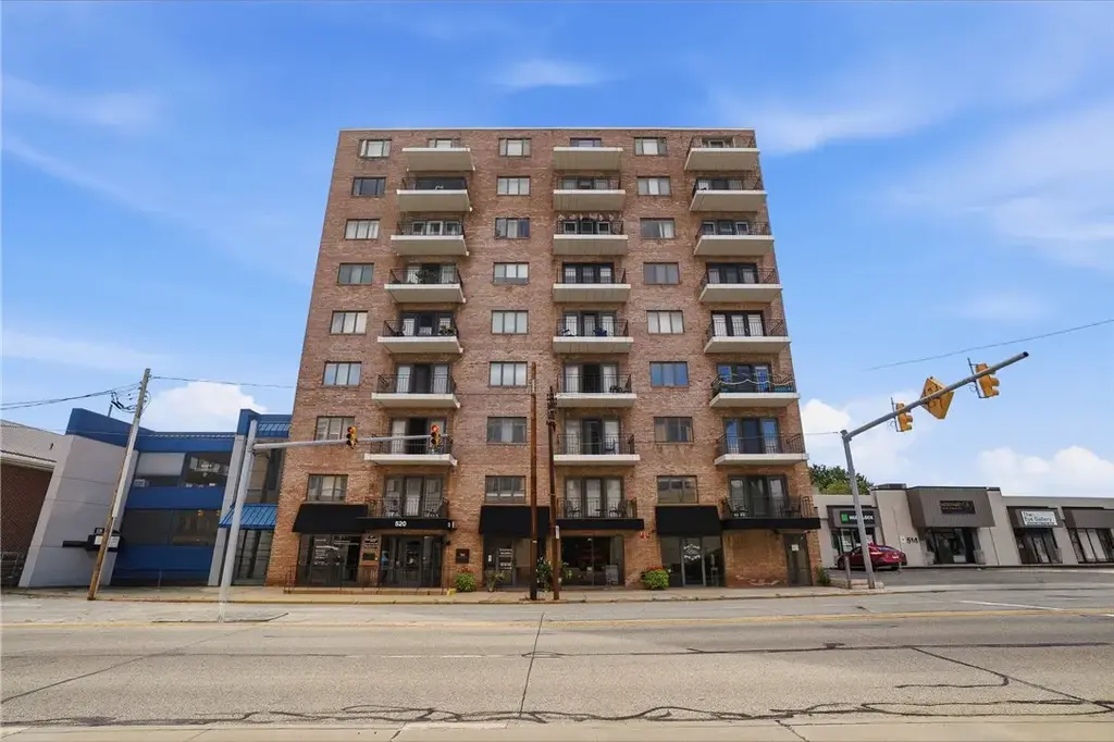 520 Washington Road 405, Mt Lebanon