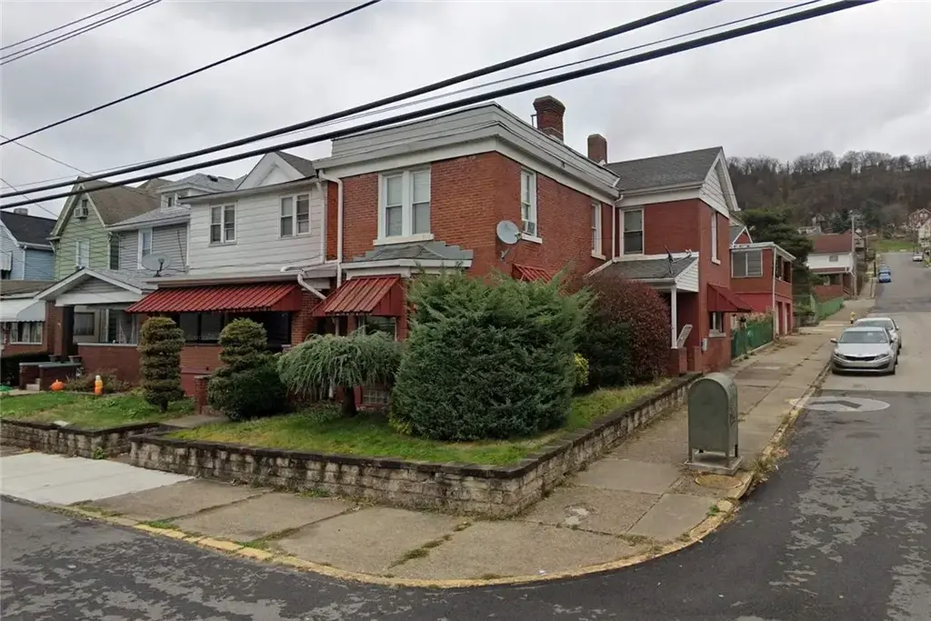 437 Ohio Avenue , Glassport