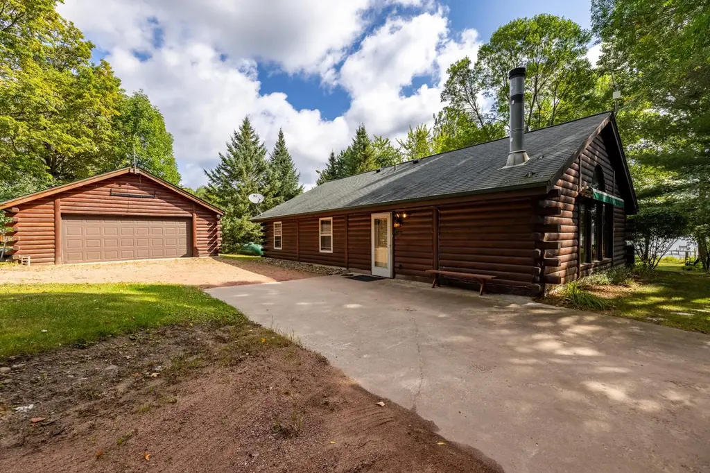 2808 Old Camp Ln, Eagle River