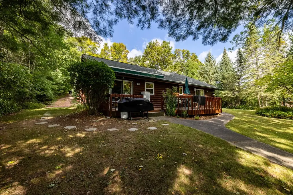 2808 Old Camp Ln, Eagle River