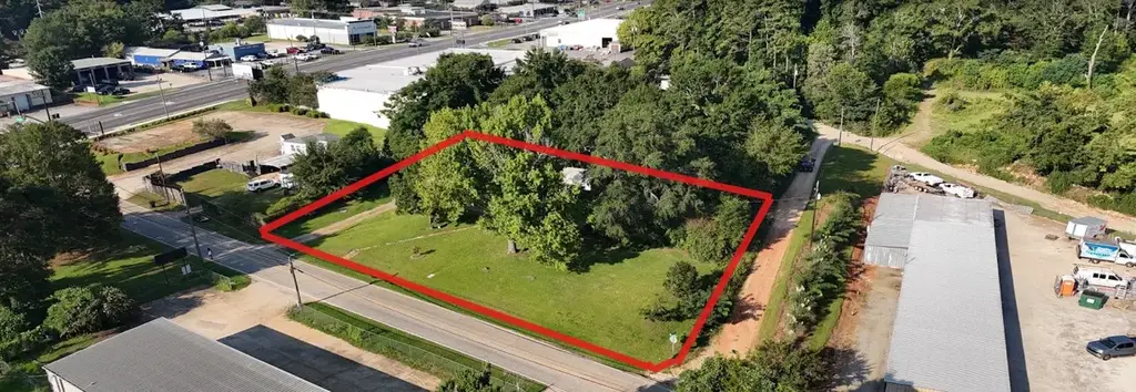 1602 Spring Dr, Opelika