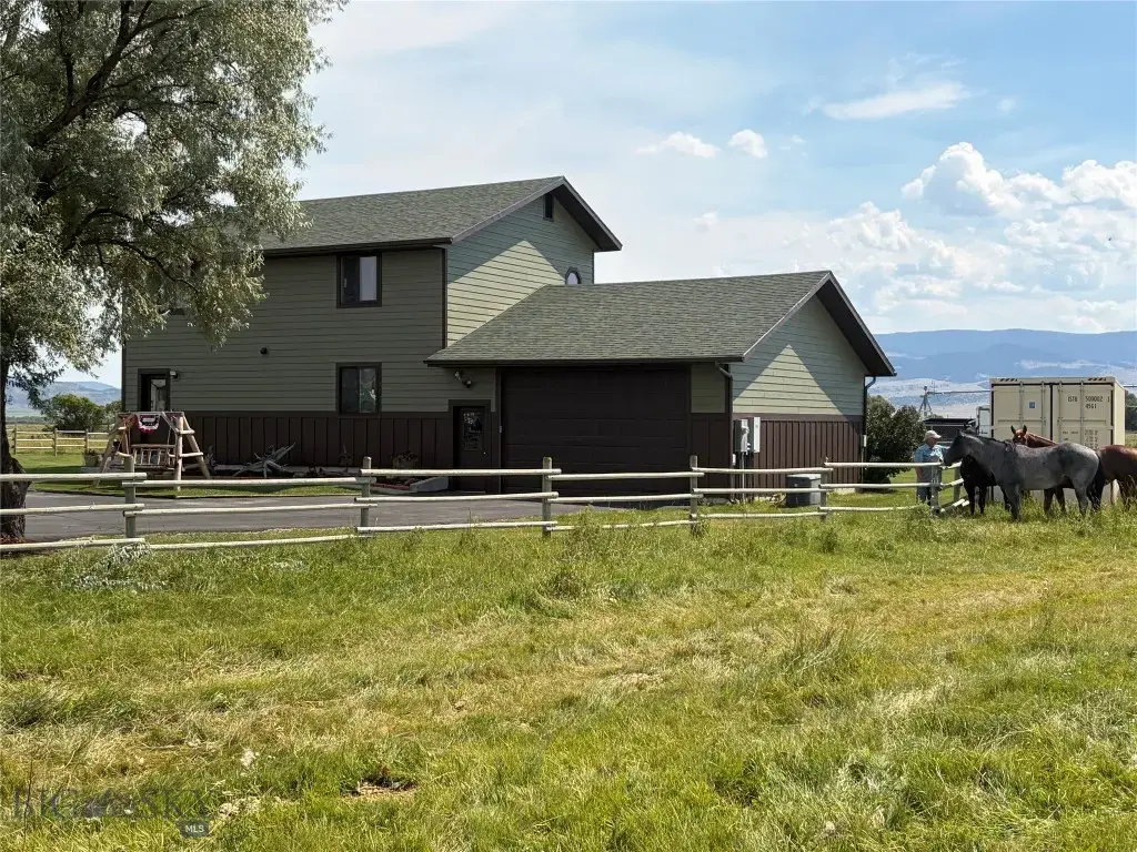 1136 Mt Highway 55, Whitehall