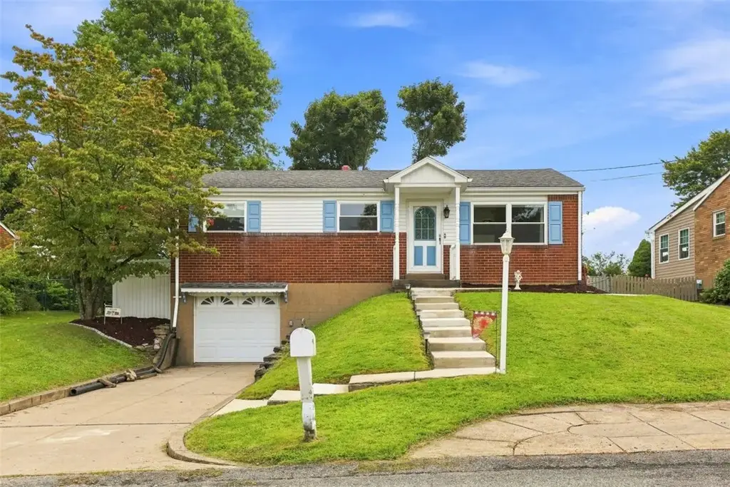 553 Meadowvale Drive , Harmar