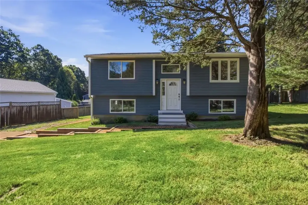 174 Ten Rod Rd, Exeter
