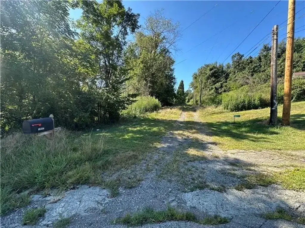 1441 Leckrone Masontown Road, German