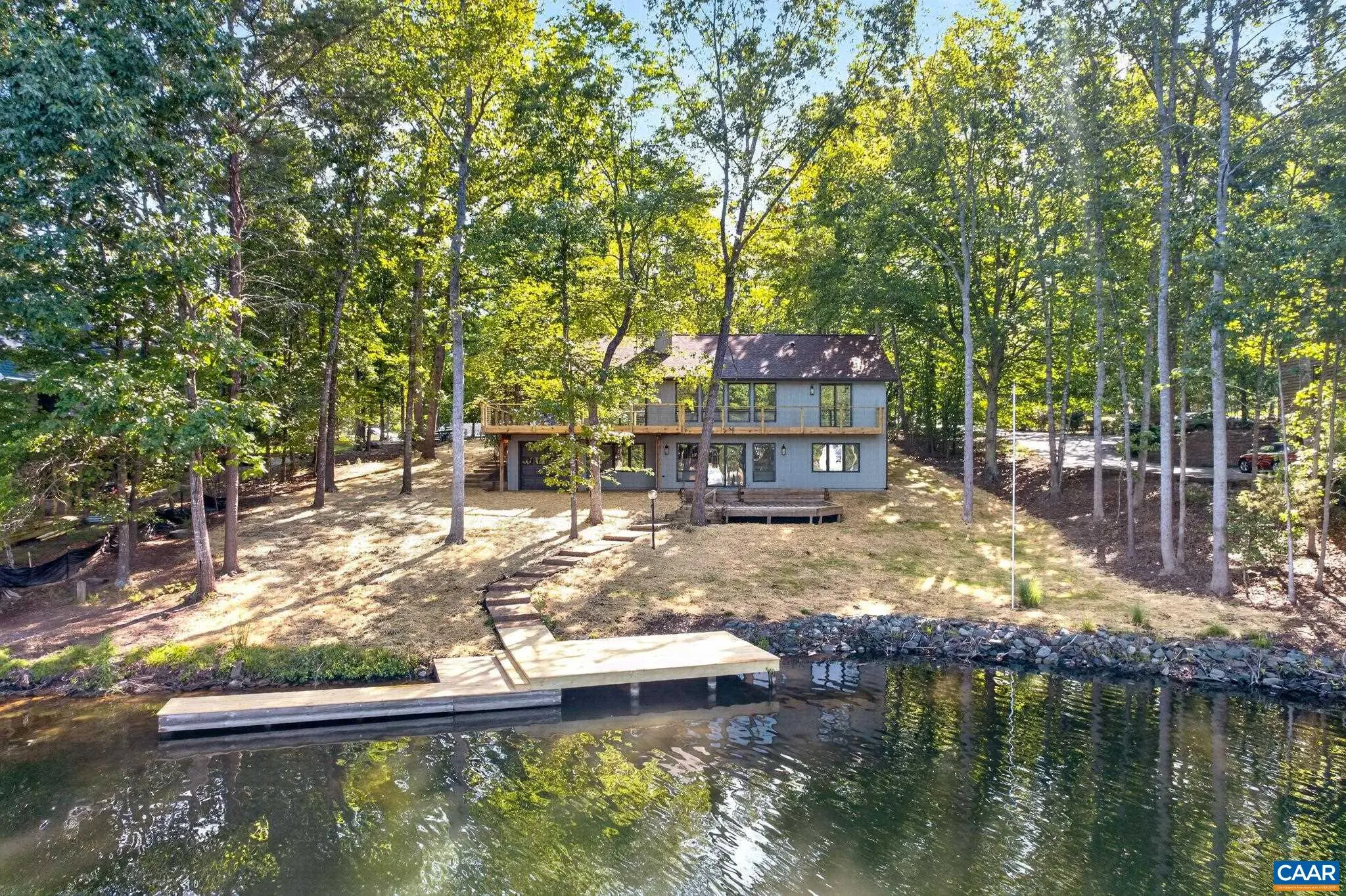 72 Wildwood Dr, Palmyra