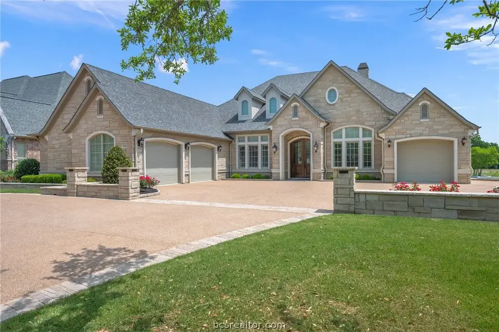 5108 Inverness Drive, Bryan
