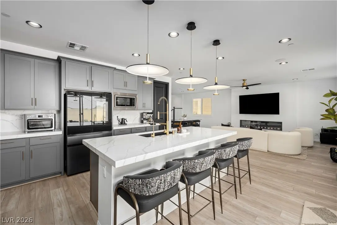 8836 Scalpay Street, Las Vegas