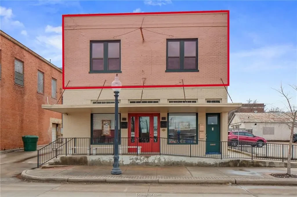 211 W Wm J Bryan Parkway, Bryan