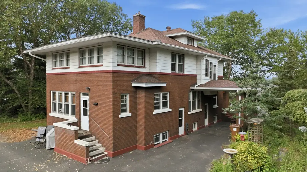 215 W Prospect Street, Durand