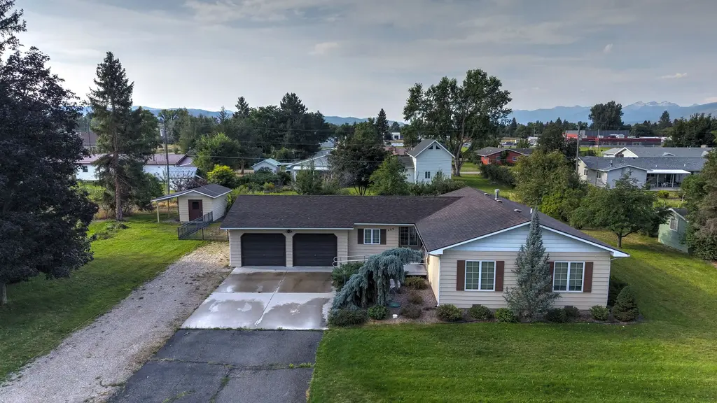 289 N Sapphire Street, Hamilton