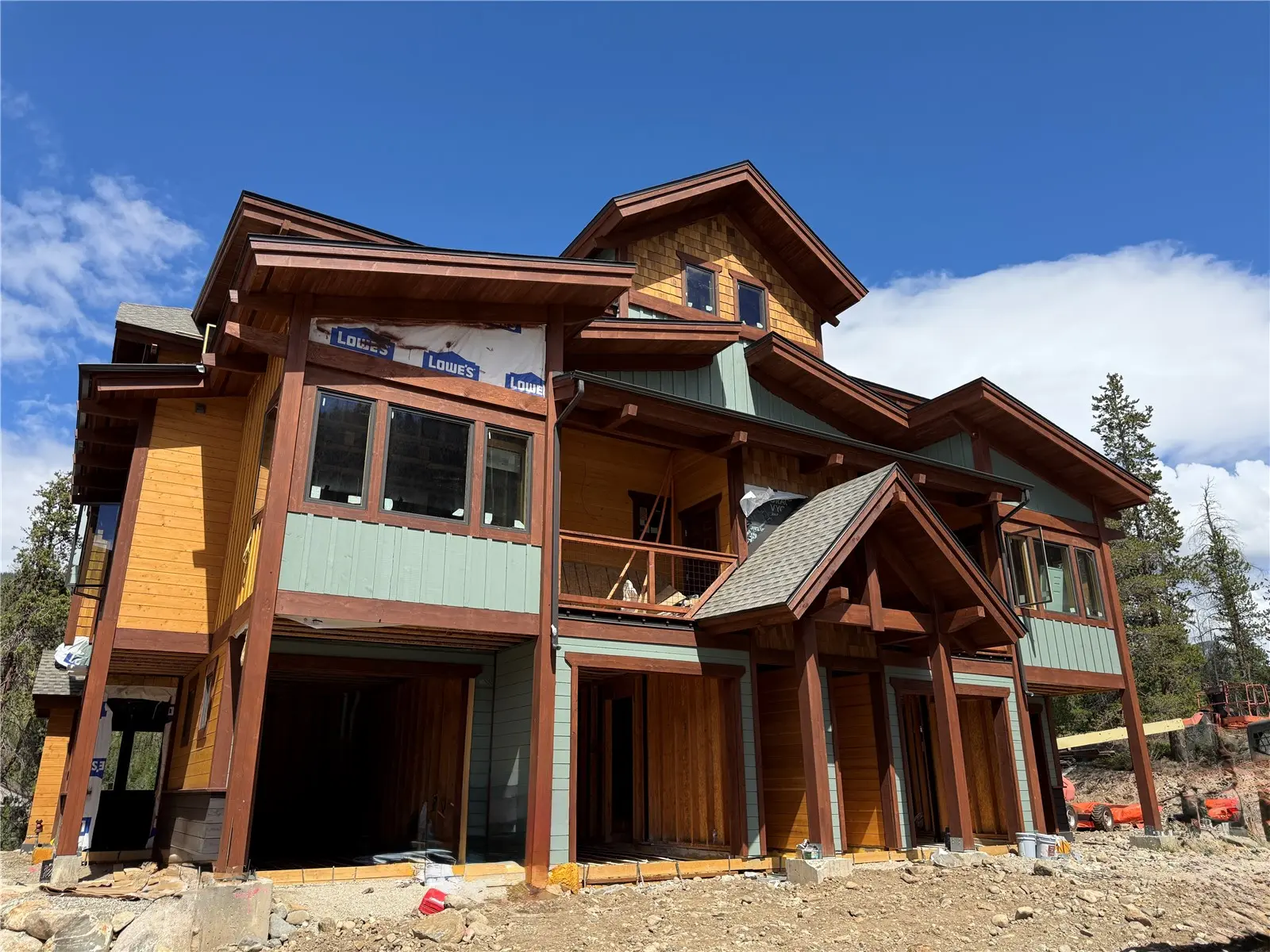 0139 Lake Ridge Circle 1870, Keystone