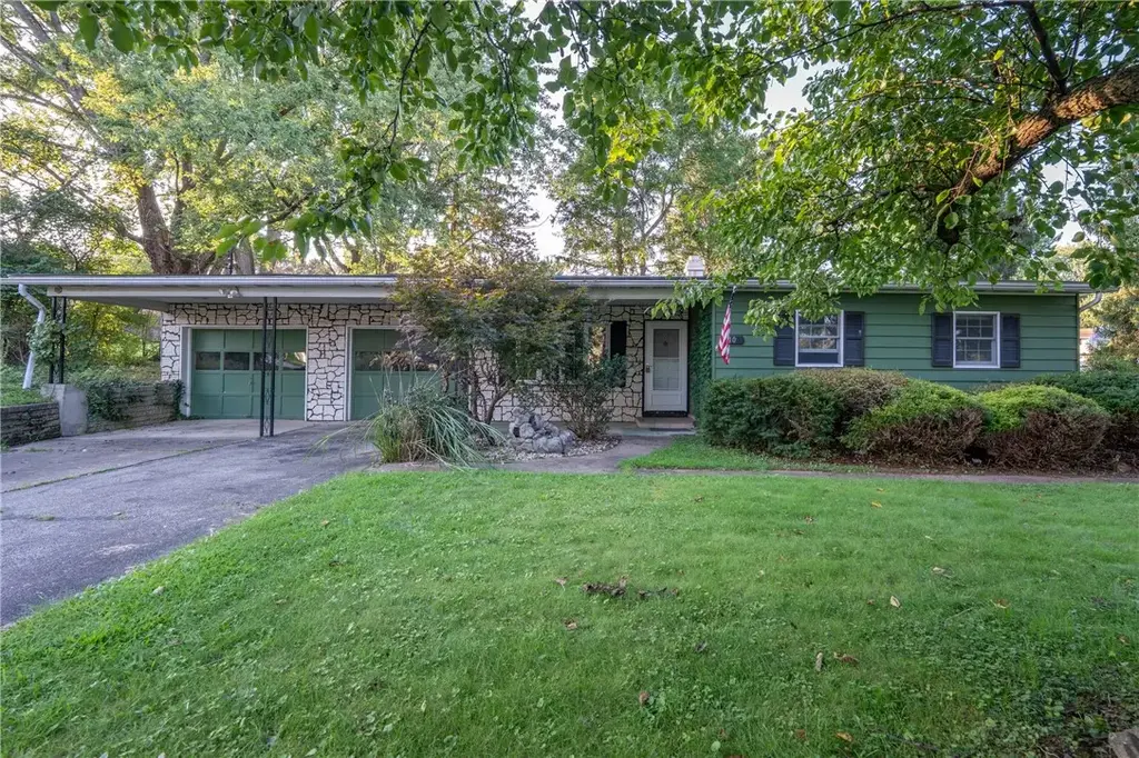 1101 Fir Drive , Unity 