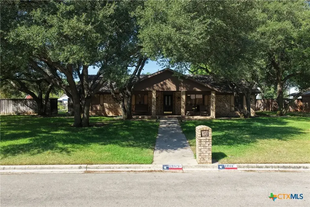 2802 E Good Shepherd Drive, Brownwood