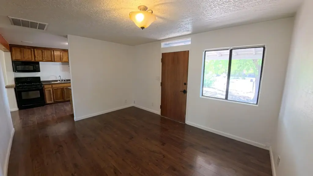 4416 10th Street Nw, Albuquerque