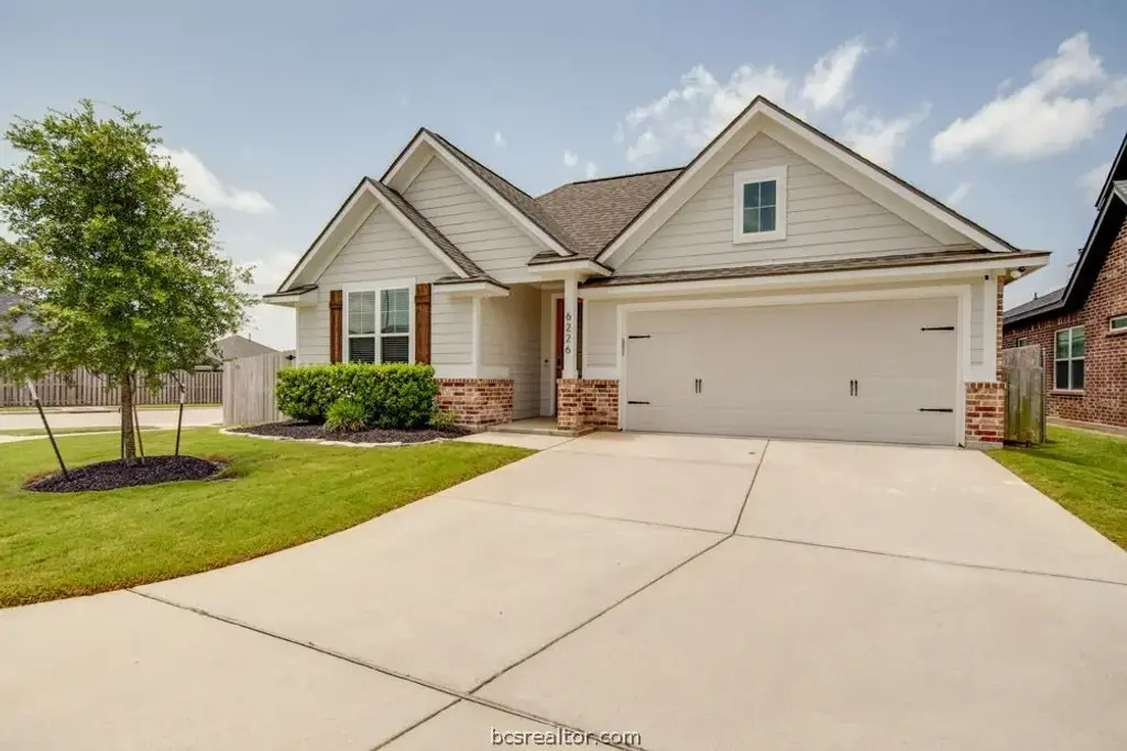6226 Pocono Drive, College Station