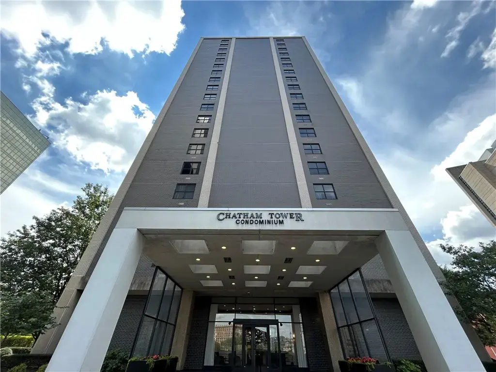 112 Washington Place 17e, Downtown Pgh